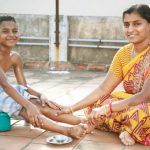 முள்ளெலித் தைலம் முள்ளெலித் தைலம் Alt